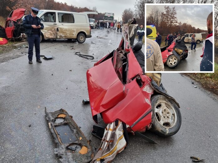 Makina ndahet në  dysh   aksident i frikshëm me 1 viktimë dhe 5 të plagosur në Kosovë
